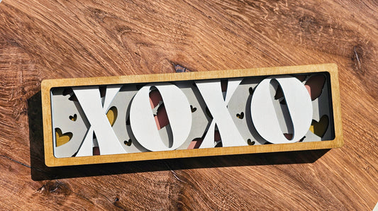 XOXO tabletop sign
